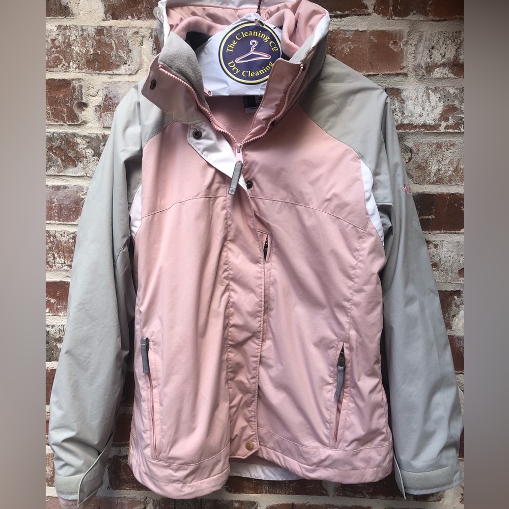 Columbia (Medium) core ski jacket and fleece set.